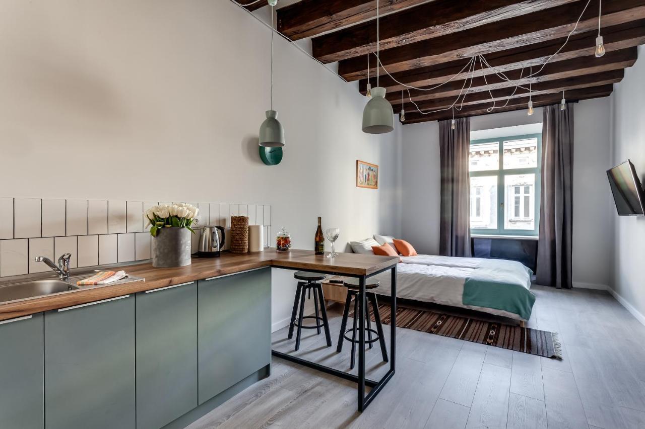 Краківська 17 Lägenhet Lviv Exteriör bild
