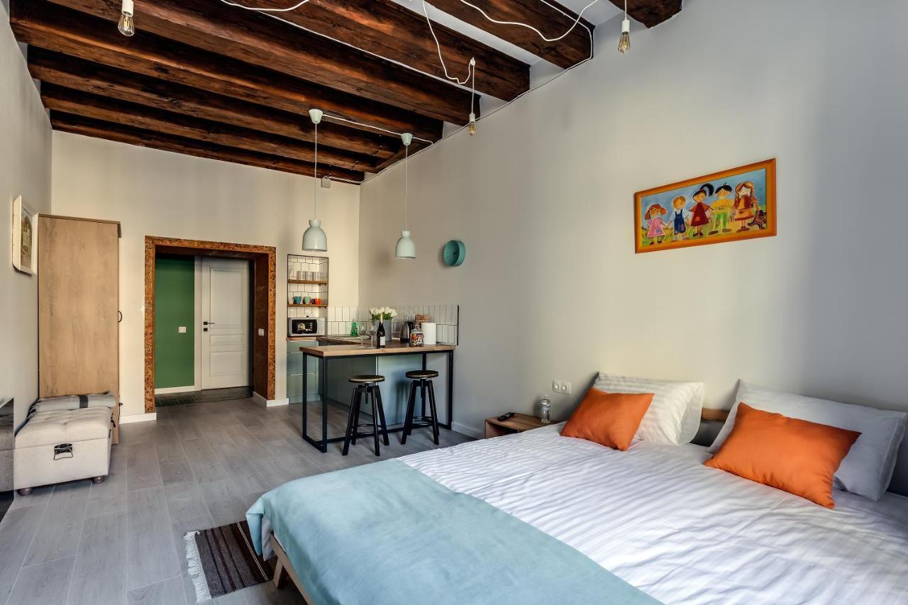 Краківська 17 Lägenhet Lviv Exteriör bild